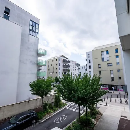 Spacious In Talence