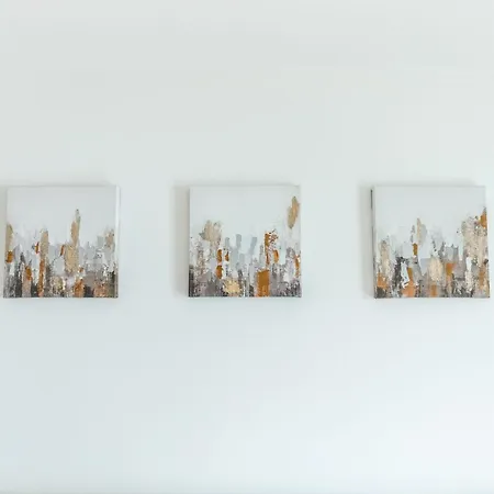 Apartment Spacious In *